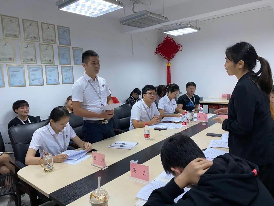 辯論賽|唇槍舌戰(zhàn)，以理服人