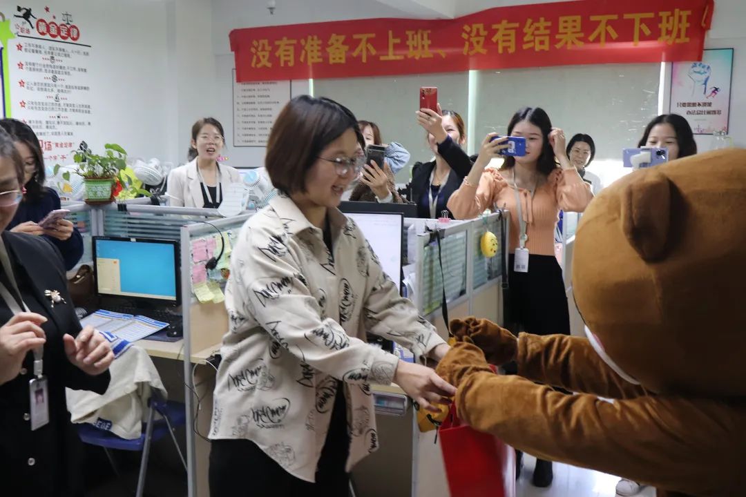 女神佳節(jié)今又至，科泰真情在心間