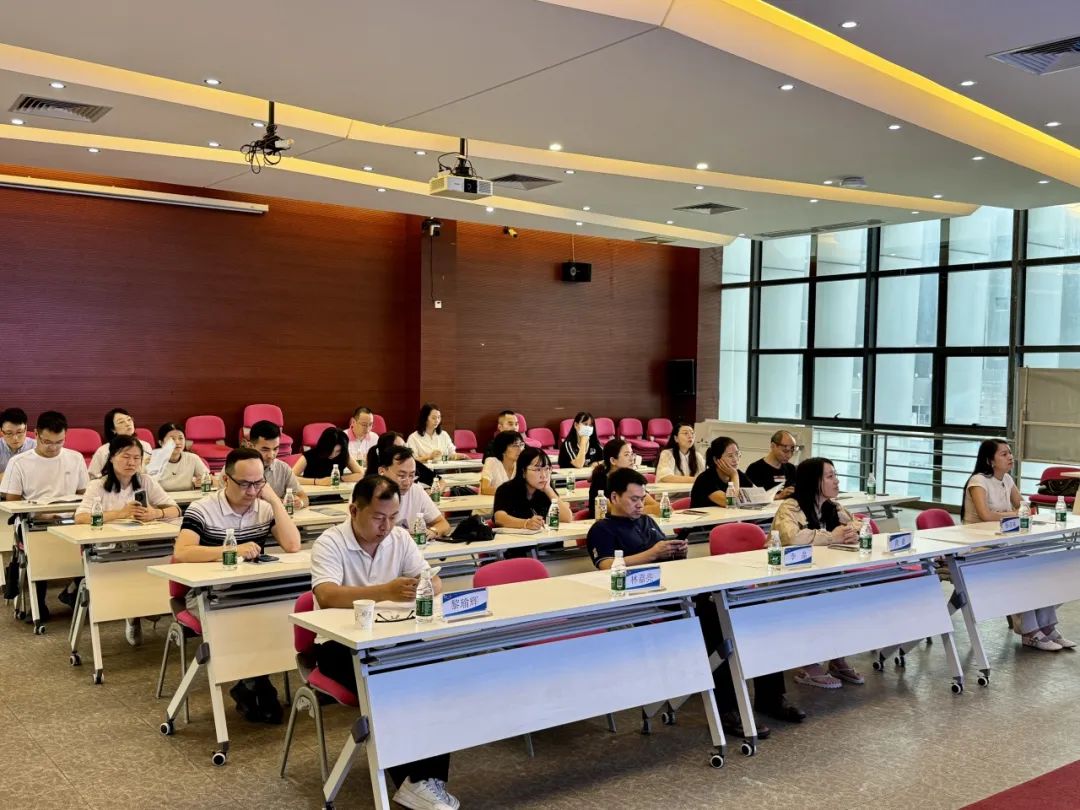 【協(xié)辦第三期】2025高新技術(shù)企業(yè)認(rèn)定培訓(xùn)會暨AI賦能助力企業(yè)出?；顒訄A滿舉辦