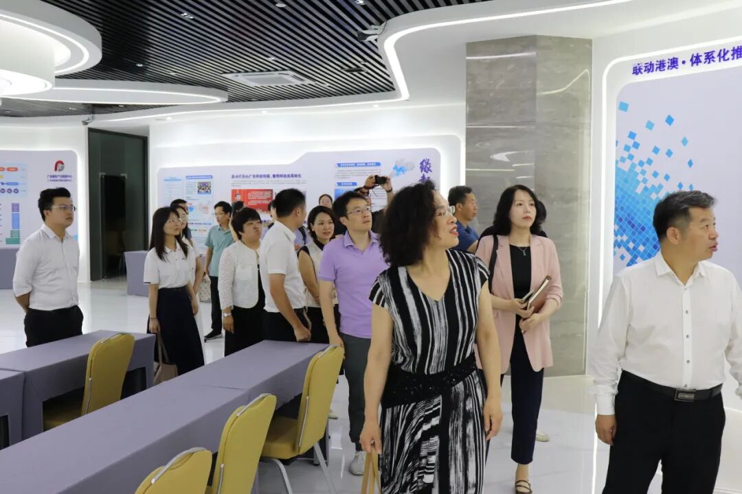 南北聯(lián)動(dòng)謀發(fā)展—“穗連攜手 材聚未來(lái)”新材料新技術(shù)領(lǐng)域企業(yè)對(duì)接交流會(huì)在穗成功舉辦